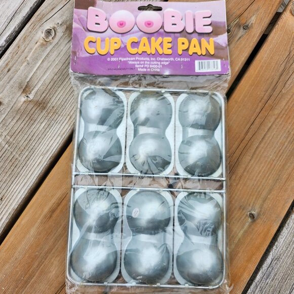 Vintage Boobie Cake Mold Pan Tin Aluminum Baking Tray Cupcakes Retro Bakeware - Picture 1 of 3
